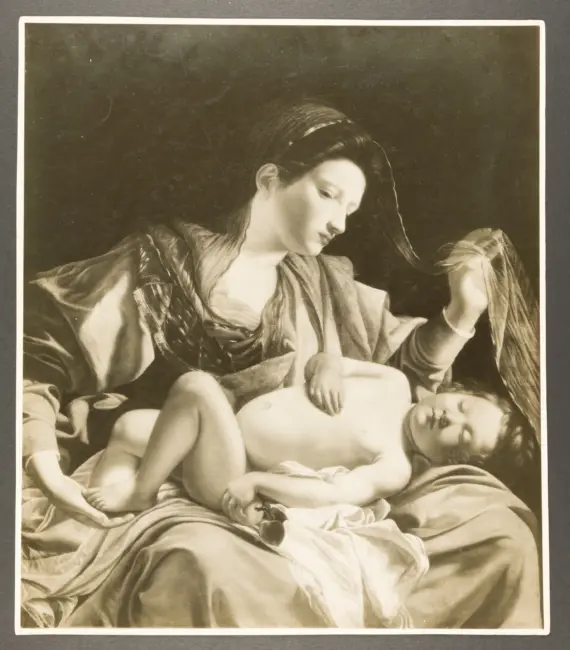 Madonna in adorazione del Bambino dormiente