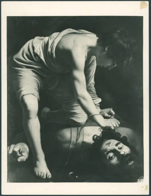 David lega la testa di Golia